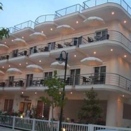 Christina Hotel Olympiakí Aktí Dış mekan fotoğraf