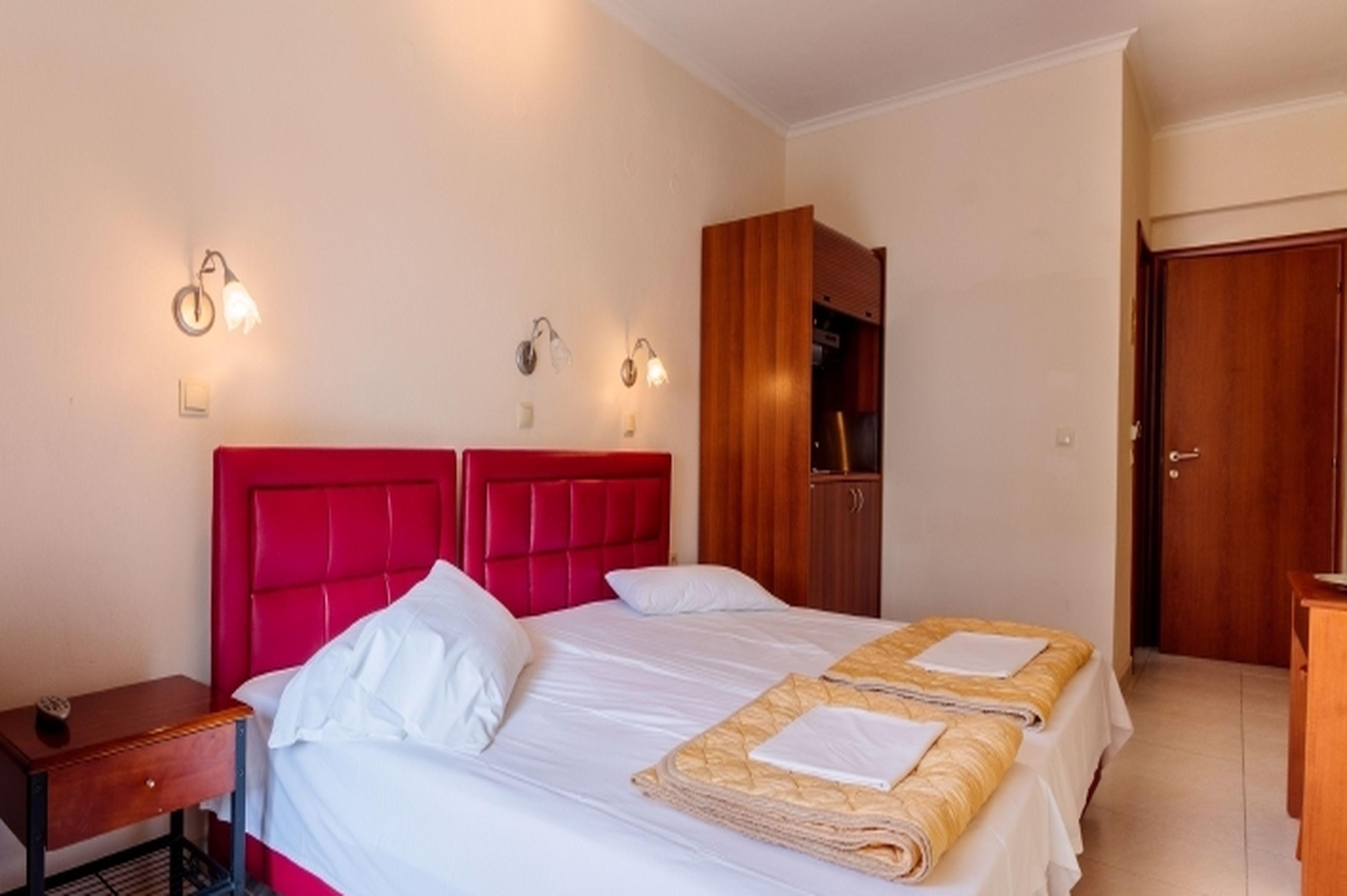 Christina Hotel Olympiakí Aktí Dış mekan fotoğraf